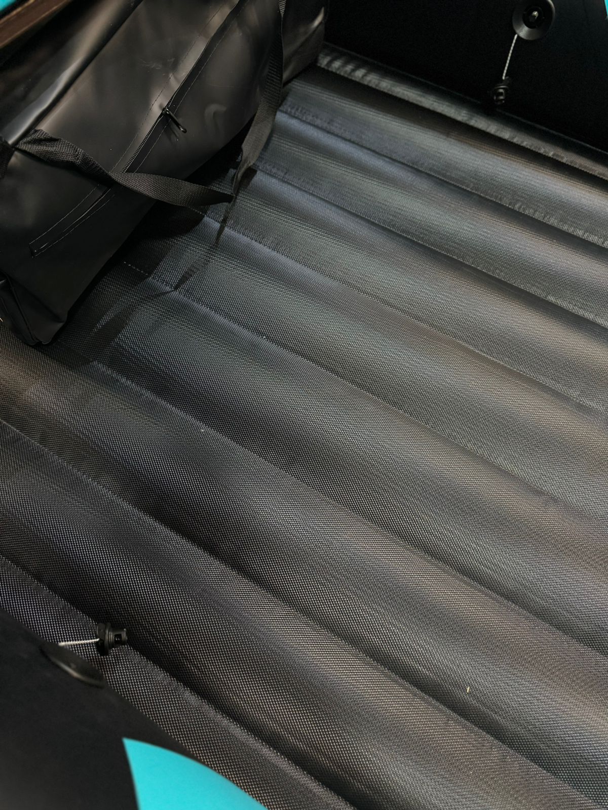 Лодка Gladiator E 420 X